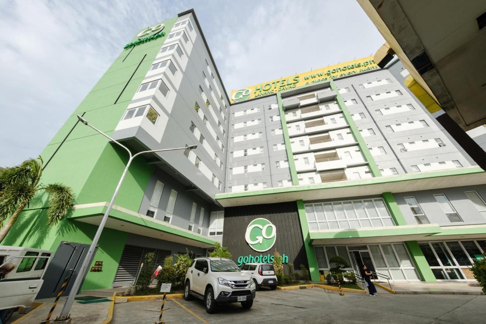 Go Hotels Lanang - Davao City Extérieur photo