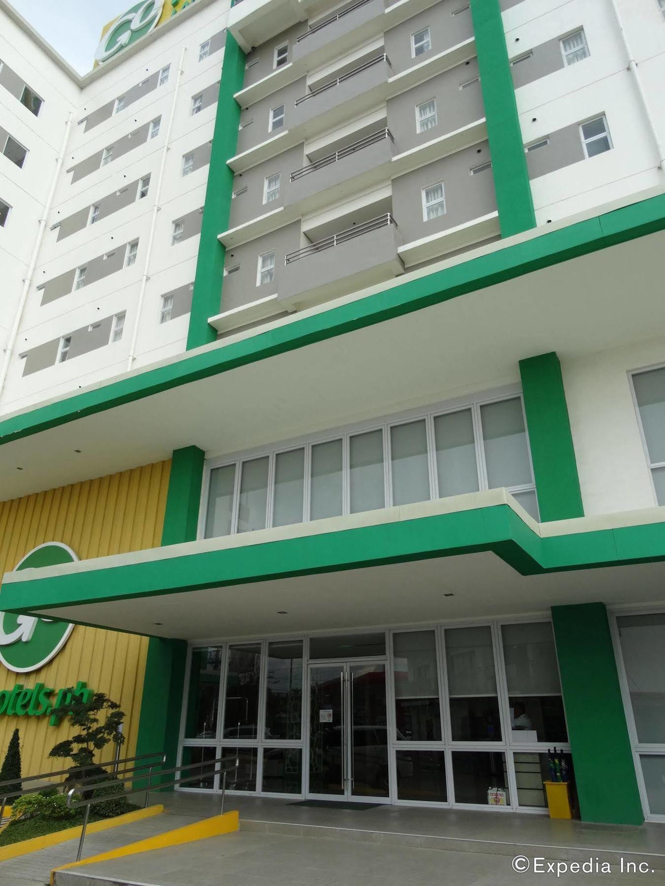 Go Hotels Lanang - Davao City Extérieur photo